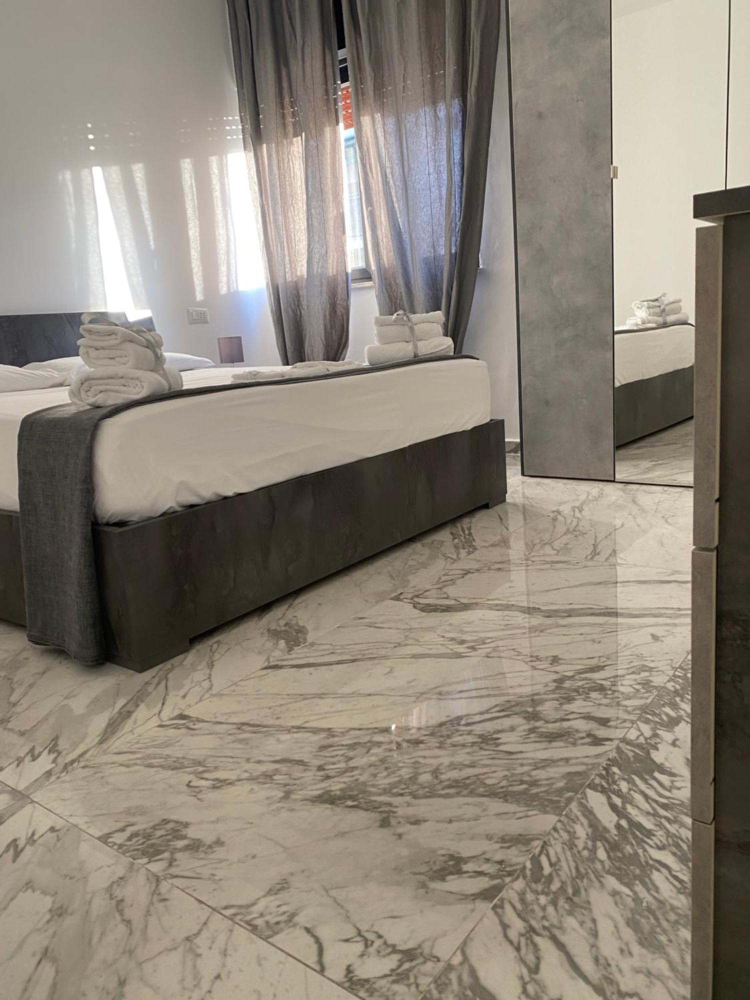 B&B De Rossi185 Bari Exteriör bild